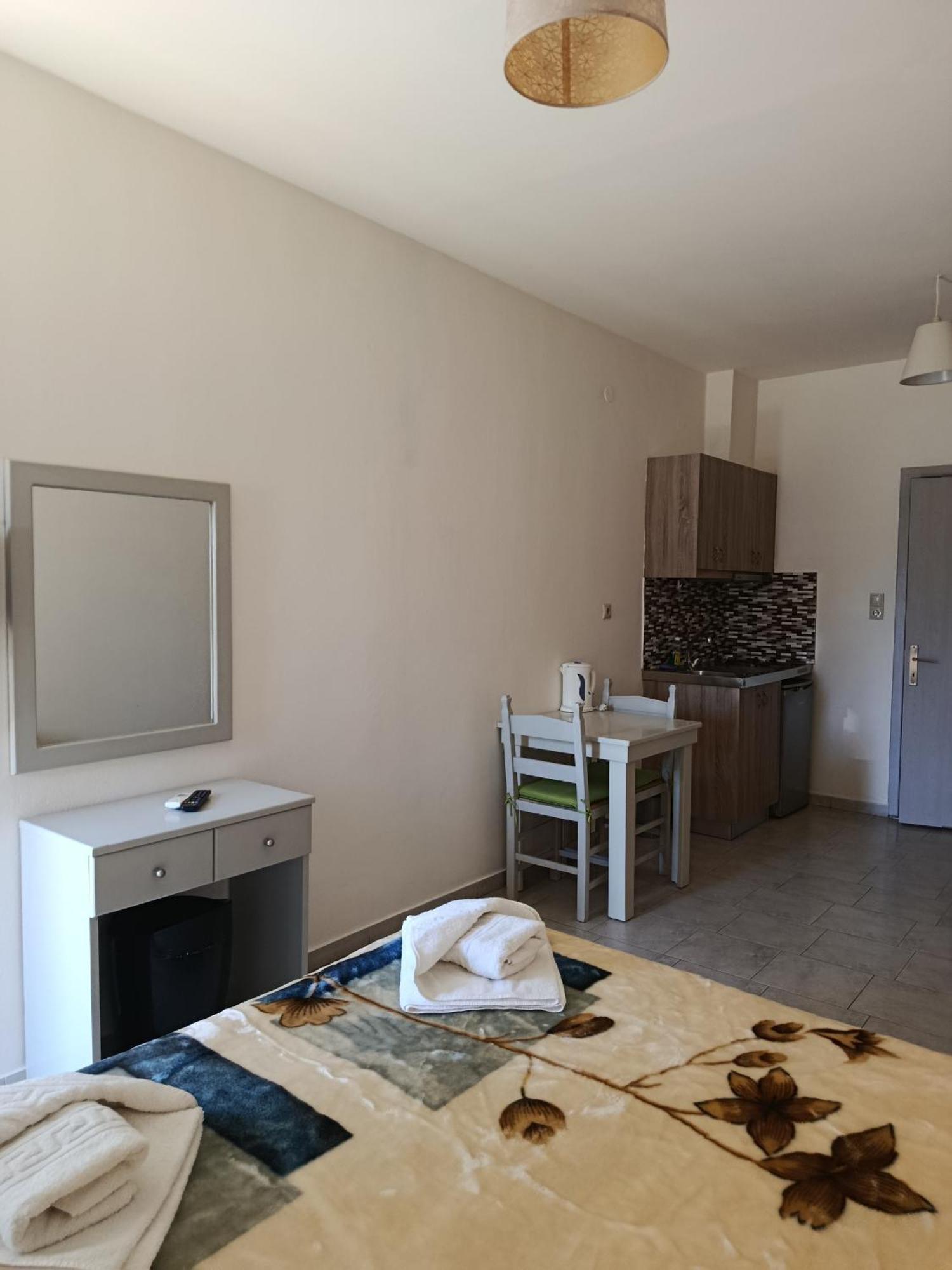 Kleri Beloni Rooms Ханья Экстерьер фото